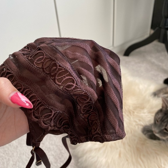 Chocolate brown VS sheer lace bra - Picture 5 of 5